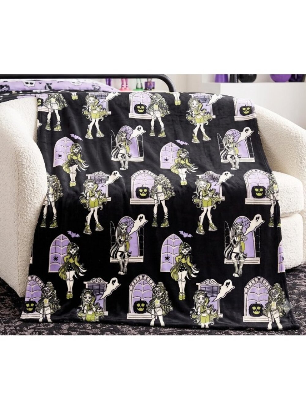 Monster High Halloween Throw Blanket 50x70 Soft Plush Goth Spooky Mattel New